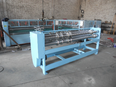 Four Shaft Slitting Creasing machine