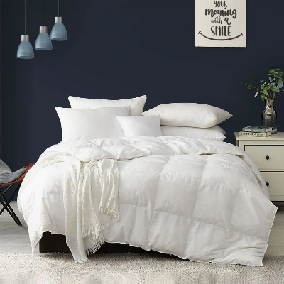 Down Alternative 54"*78" Bedding Quilt Factory Direct White Comforter