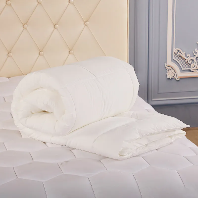 Dacron Natural Touch Down-Alternative Comforter