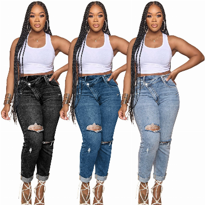 L749 Stretch Ripped Diagonal Buckle Denim Jeans